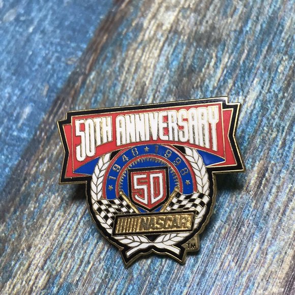 1948-1998 NASCAR 50th Anniversary Logo Pin - Picture 1 of 2